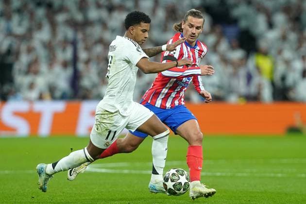REAL MADRID CF v ATLETICO DE MADRID. CHAMPIONS LEAGUE 2024 2025. ROUND OF 16. 1ST LEG MATCH. Real Madrid CF s Rodrygo Goes (l) and Atletico de Madrid s Antoine Griezmann during Champions League 2024 2025 Round of 16 1st leg match. March 4,2025. (ALTERPHOTOS Acero) MadridSpain  Copyright: xAcerox