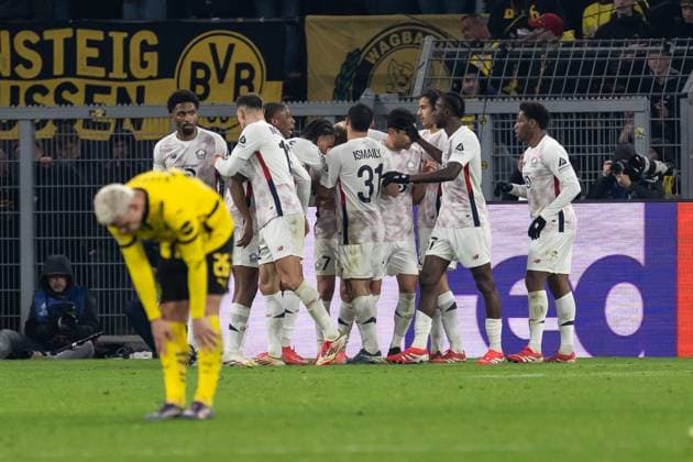 GER, UEFA Champions League, Borussia Dortmund vs OSC Lille 04.03.2025, Signal Iduna Park, Dortmund, GER, UEFA Champions League, Borussia Dortmund vs OSC Lille Im Bild: Torjubel Jubel ueber das Tor zum 1:1 durch Hakon Hakon Arnar Haraldsson (OSC Lille, 7) Ethan Mbappà Mbappe (OSC Lille, 29) Jonathan David (OSC Lille, 9) Ismaily (OSC Lille, 31)