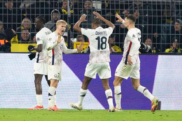 UEFA Champions League, Borussia Dortmund - LOSC Lille; 04.03.2025 Hakon Haraldsson (LOSC Lille, 7) jubelt mit Ngal ayel Mukau (LOSC Lille, 17), Bafode Diakite (LOSC Lille, 18) und Thomas Meunier (LOSC Lille, 12) nach seinem Tor zum 1:1 Ausgleich. UEFA Champions League, Borussia Dortmund - LOSC Lille, Hinspiel Achtelfinale, am 04.03.2025, Signal-Iduna Park, Dortmund Copyright: xBEAUTIFULxSPORTS Meuselx