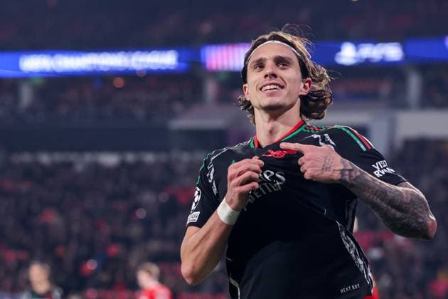 2025-03-04 PSV v Arsenal FC - UEFA Champions League 2024 25 Round of 16 First Leg EINDHOVEN, NETHERLANDS - MARCH 4: Riccardo Calafiori of Arsenal FC celebrates after scoring his teams seventh goal during the UEFA Champions League 2024 25 Round of 16 First Leg match between PSV and Arsenal FC at PSV Stadion on March 4, 2025 in Eindhoven, Netherlands. Eindhoven PSV Stadion Netherlands Content not available for redistribution in The Netherlands directly or indirectly through any third parties. Copyright: xBenxGalx