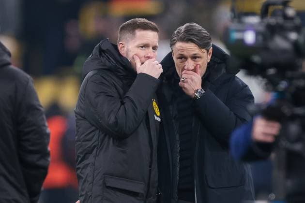 04.03.2025, UEFA Champions League, Achtelfinale, Borussia Dortmund - Lille OSC, v. l. Videoanalyst Steve Rands (Borussia Dortmund) spricht direkt nach dem Spiel mit Trainer Niko Kovac (Borussia Dortmund), Dortmund Signal Iduna Park NRW Deutschland xRHR-FOTO DEx Copyright: DennisxEwert RHR-FOTOx RHR-FOTO DE