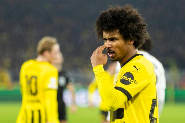 UEFA Champions League, Borussia Dortmund - LOSC Lille; 04.03.2025 Karim Adeyemi (Borussia Dortmund, 27) gestikuliert in Richtung des Linienrichters. UEFA Champions League, Borussia Dortmund - LOSC Lille, Hinspiel Achtelfinale, am 04.03.2025, Signal-Iduna Park, Dortmund Copyright: xBEAUTIFULxSPORTS Meuselx