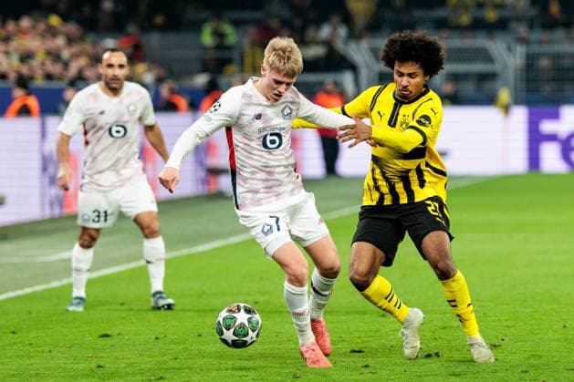 UEFA Champions League, Borussia Dortmund - LOSC Lille; 04.03.2025 Zweikampf Hakon Arnar Haraldsson (LOSC Lille, 7), Karim Adeyemi (Borussia Dortmund, 27) UEFA Champions League Achtelfinale Hinspiel, Borussia Dortmund - LOSC Lille; Dortmund, SIGNAL IDUNA PARK am 04.03.2025 Copyright: xBEAUTIFULxSPORTS Wunderlx