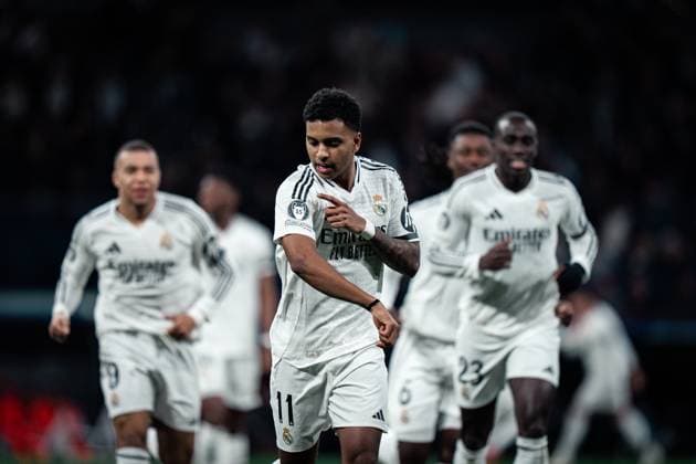 Real Madrid CF v Atletico de Madrid - UEFA Champions League MADRID, SPAIN, MARCH 4: Rodrygo Goes of Real Madrid CF celebrating after scoring his goal during the 1st leg UEFA Champions League round of 16 between Real Madrid CF and Atletico de Madrid at Estadio Santiago Bernabeu on March 4, 2025 in Madrid, Spain. Madrid Estadio Santiago Bernabeu Madrid Spain Copyright: xAlexxPerezx RealMadridAtleticoUCL4March348