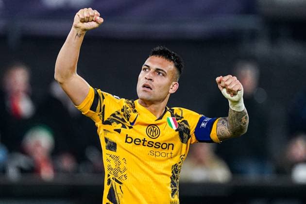 2025-03-05 Feyenoord v FC Internazionale Milano - UEFA Champions League 2024 25 Round of 16 First Leg ROTTERDAM, NETHERLANDS - MARCH 5: Lautaro Martinez of FC Internazionale Milano celebrates the second goal during the UEFA Champions League 2024 25 Round of 16 First Leg match between Feyenoord and FC Internazionale Milano at Stadion Feijenoord on March 5, 2025 in Rotterdam, Netherlands. Rotterdam Stadion Feijenoord Netherlands Content not available for redistribution in The Netherlands directly or indirectly through any third parties. Copyright: xJorisxVerwijstx