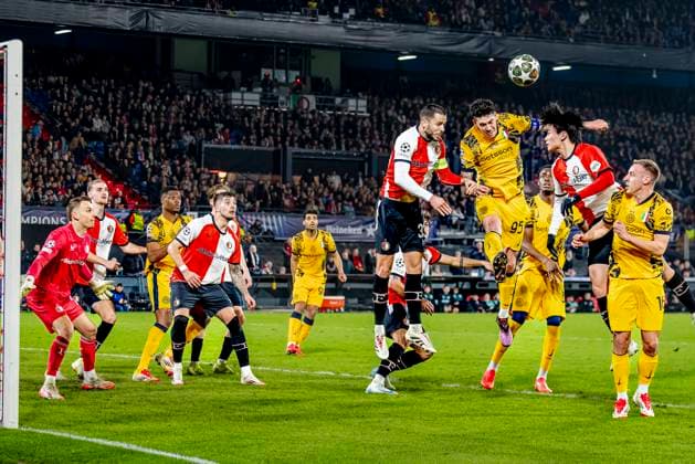 FC Internazionale Milan defender Alessandro Bastoni, Feyenoord Rotterdam forwarder Ayase Ueda, Feyenoord Rotterdam defender David Hancko during the match Feyenoord - Inter at the Stadium De Kuip for the UEFA Champions League - Round of 16 - 1st leg season 2024-2025 in ROTTERDAM, Netherlands on 5 march 2025, (photo by Marcel van Dorst EYE4images DeFodi Images)