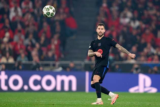 SL Benfica Vs FC Barcelona, Barca - UEFA Champions League 2024 25 Round Of 16 First Leg Inigo Martinez of FC Barcelona in action during the UEFA Champions League 2024 25 UEFA Champions League 2024 25 Round of 16 first leg match between SL Benfica and FC Barcelona at on March 05, 2025 in Lisbon, Portugal. Lisbon, Portugal Lisbon Portugal  Copyright: xJosexManuelxAlvarezxReyx originalFilename:alvarezrey-slbenfic250305_npGsA.jpg