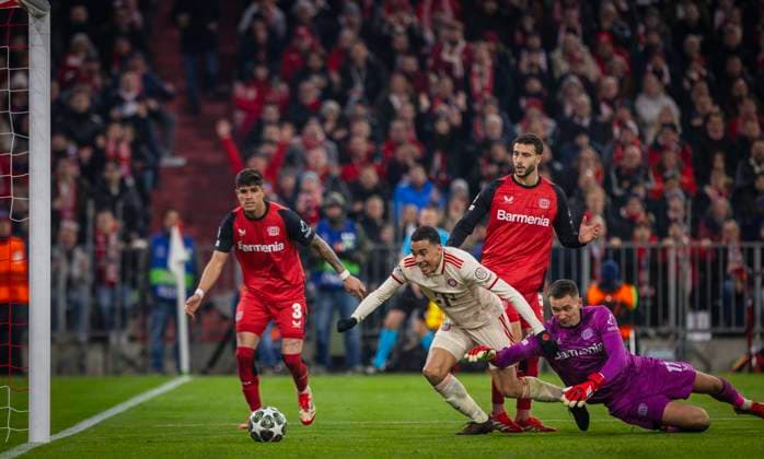 Munich, Germany. 05th Mar 2025. Jamal Musiala (FCB) scores the goal to make it 2-0 against Matej Kovar (LEV) Mario Hermoso (LEV) FC Bayern München - Bayer Leverkusen 05.03.2025