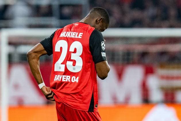 05.03.2025, FC Bayern München vs. Bayer Leverkusen, UEFA Champions League, Achtelfinale-Hinspiel Nordi Mukiele (Bayer 04 Leverkusen, 23) gelb rote Karte Copyright: xBahhoxKarax
