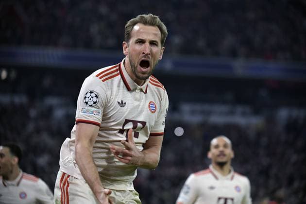 05.03.2025, xemx, Fussball UEFA Champions League, FC Bayern Muenchen - Bayer 04 Leverkusen v.l. Torjubel nach dem Tor zum celebrating the goal celebrate 3:0 durch Harry Kane (FC Bayern Muenchen) (DFL DFB REGULATIONS PROHIBIT ANY USE OF PHOTOGRAPHS as IMAGE SEQUENCES and or QUASI-VIDEO) Muenchen