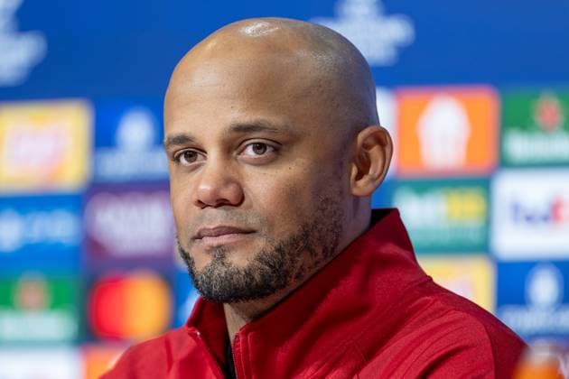 Vincent Kompany (Chef-Trainer, FC Bayern Muenchen) bei der Pressekonferenz nach dem Spiel Portrait Portraet. GER, FC Bayern Muenchen vs. Bayer 04 Leverkusen, Fussball, Champions League, Achtelfinale, Hinspiel, Spielzeit 2024 2025, 05.03. (DFL DFB REGULATIONS PROHIBIT ANY USE OF PHOTOGRAPHS as IMAGE SEQUENCES and or QUASI-VIDEO). GER, FC Bayern Muenchen vs. Bayer 04 Leverkusen, Fussball, Champions League, Achtelfinale, Hinspiel, Spielzeit 2024 2025, 05.03. Muenchen Copyright: xEibner-Pressefoto HeikexFeinerx EP_HFR