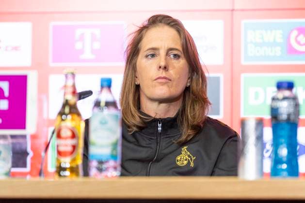 Pressekonferenz 1. FC Köln, 06.03.2025 Britta Carlson bei der Pressekonferenz des 1. FC Köln, am 06.03.2025, RheinEnergie-Stadion, Köln.