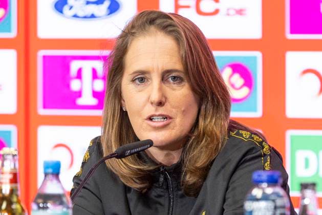 Pressekonferenz 1. FC Köln, 06.03.2025 Britta Carlson bei der Pressekonferenz des 1. FC Köln, am 06.03.2025, RheinEnergie-Stadion, Köln.