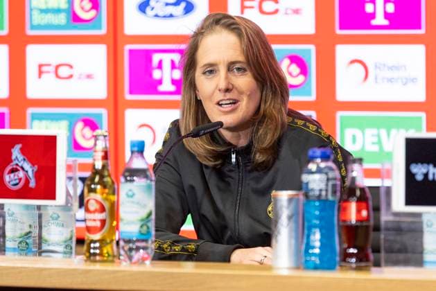 Pressekonferenz 1. FC Köln, 06.03.2025 Britta Carlson bei der Pressekonferenz des 1. FC Köln, am 06.03.2025, RheinEnergie-Stadion, Köln.
