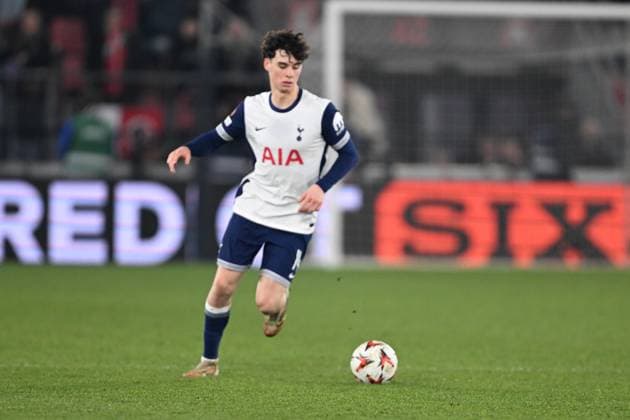 AZ Alkmaar v Tottenham Hotspur Europa League 06 03 2025. Tottenham Hotspur midfielder Archie Gray (14) during the Europa League match between AZ Alkmaar and Tottenham Hotspur at AFAS Stadion, Alkmaar, Netherlands on 6 March 2025. Alkmaar AFAS Stadion Netherlands Editorial use only , Copyright: xSimonxTraylenx PSI-21572-0069