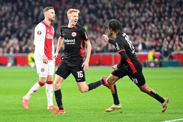 Amsterdam, Johan Cruijff Arena, 06.03.25, NLD, Herren, UEFA Europa League, Saison 2024-2025, Ajax Amsterdam - Eintracht Frankfurt Bild: Hugo LARSSON (Frankfurt) jubelt nach seinem Tor zum 1:1 UEFA regulations prohibit any use of photographs as image sequences and or quasi-video. Nordholland Niederlande