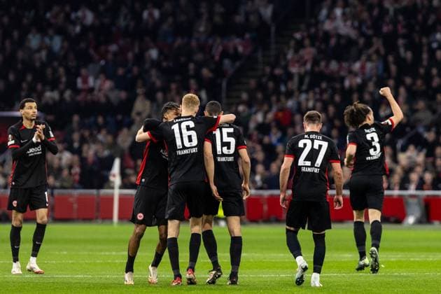 UEFA Europa League: Ajax Amsterdam - Eintracht Frankfurt; 06.03.2025 Eintracht Frankfurt bejubeln das Tor, 1:1 durch Hugo Larsson (Eintracht Frankfurt, 16) UEFA Europa League: Ajax Amsterdam - Eintracht Frankfurt; Johan Cruijff Arena, Amsterdam; 06.03.2025 Copyright: xBEAUTIFULxSPORTS Buriakovx