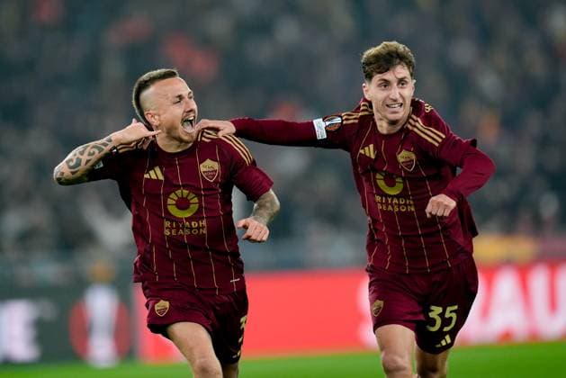 AS Roma v Athletic Club - UEFA Europa League 2024 25 Round of 16 First Leg Angelino of AS Roma celebrates with Tommaso Baldanzi of AS Roma after scoring first goal during the UEFA Europa League 2024 25 Round of 16 First Leg match between AS Roma and Athletic Club at Stadio Olimpico on March 6, 2025 in Rome, Italy. Rome Stadio Olimpico Rome Italy Copyright: xGiuseppexMaffiax UEL_Roma-AthleticClub_060325_BRU9578