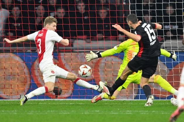 Amsterdam, Johan Cruijff Arena, 06.03.25, NLD, Herren, UEFA Europa League, Saison 2024-2025, Ajax Amsterdam - Eintracht Frankfurt Bild: Ellyes SKHIRI (Frankfurt) macht das Tor zum 1:2 UEFA regulations prohibit any use of photographs as image sequences and or quasi-video. Nordholland Niederlande