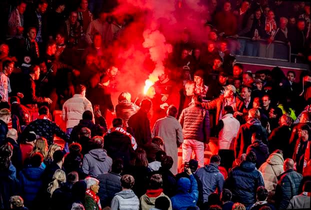 Fighting on the stands during the match Ajax - Eintracht at the Johan Cruijff ArenA for the UEFA Europa League - Round of 16 - 1st leg season 2024-2025 in AMSTERDAM, Netherlands on 6 march 2025, (photo by Marcel van Dorst EYE4images DeFodi Images)