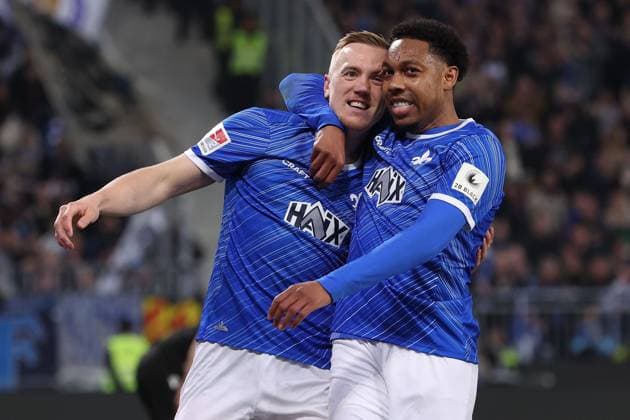 2025.03.07 xJFx 2.Bundesliga SV Darmstadt 98 - Karlsruher SC v.l., Isac Alexi Sivert Lidberg (SV Darmstadt 98), Jean Paul Boetius (SV Darmstadt 98) Torjubel, Goal celebration, celebrate the goal (DFL DFB REGULATIONS PROHIBIT ANY USE OF PHOTOGRAPHS as IMAGE SEQUENCES and or QUASI-VIDEO)