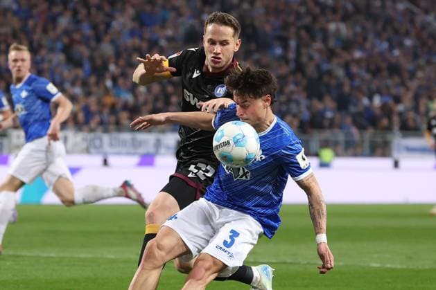 2025.03.07 xJFx 2.Bundesliga SV Darmstadt 98 - Karlsruher SC v.l., Christoph Kobald (Karlsruher SC), Guillermo Bueno Lopez (SV Darmstadt 98) Zweikampf, Action, Aktion, Battles for the Ball (DFL DFB REGULATIONS PROHIBIT ANY USE OF PHOTOGRAPHS as IMAGE SEQUENCES and or QUASI-VIDEO)