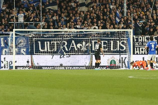 07.03.2025, xrekx, Fussball 2.Bundesliga, SV Darmstadt 98 - Karlsruher SC v.l. Torschuss zum 2:0 Torschuss zum 2:0 durch Killian Corredor (SV Darmstadt 98) (DFL DFB REGULATIONS PROHIBIT ANY USE OF PHOTOGRAPHS as IMAGE SEQUENCES and or QUASI-VIDEO) Darmstadt