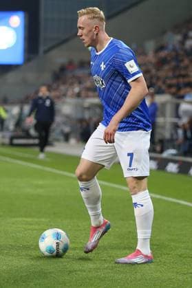 07.03.2025, xrekx, Fussball 2.Bundesliga, SV Darmstadt 98 - Karlsruher SC v.l. Isac Lidberg (SV Darmstadt 98) (DFL DFB REGULATIONS PROHIBIT ANY USE OF PHOTOGRAPHS as IMAGE SEQUENCES and or QUASI-VIDEO) Darmstadt