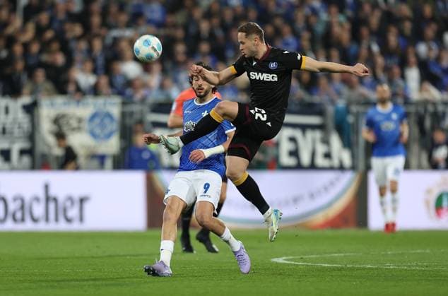 07.03.2025, xdcx, Fussball 2. Bundesliga, SV Darmstadt 98 - Karlsruher SC, emonline, emspor, despor, v.l., Fraser Hornby (SV Darmstadt 98), Christoph Kobald (Karlsruher SC) DFL DFB REGULATIONS PROHIBIT ANY USE OF PHOTOGRAPHS AS IMAGE SEQUENCES AND OR QUASI-VIDEO.