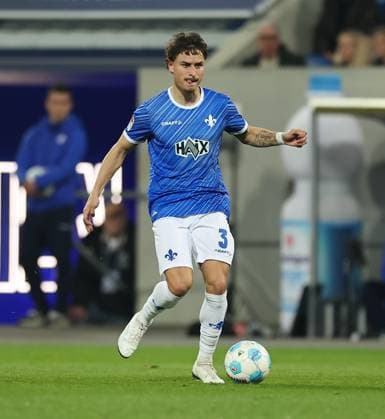 07.03.2025, xdcx, Fussball 2. Bundesliga, SV Darmstadt 98 - Karlsruher SC, emonline, emspor, despor, v.l., Guillermo Bueno Lopez (SV Darmstadt 98) DFL DFB REGULATIONS PROHIBIT ANY USE OF PHOTOGRAPHS AS IMAGE SEQUENCES AND OR QUASI-VIDEO.
