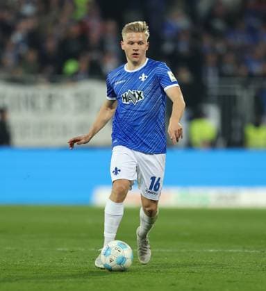 07.03.2025, xdcx, Fussball 2. Bundesliga, SV Darmstadt 98 - Karlsruher SC, emonline, emspor, despor, v.l., Andreas Müller (SV Darmstadt 98) DFL DFB REGULATIONS PROHIBIT ANY USE OF PHOTOGRAPHS AS IMAGE SEQUENCES AND OR QUASI-VIDEO.
