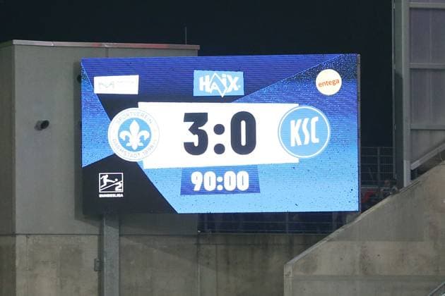 07.03.2025, xrekx, Fussball 2.Bundesliga, SV Darmstadt 98 - Karlsruher SC v.l. Anzeigetafel, Videowall, Scoreboard, Info, Werbung Endstand 3:0 (DFL DFB REGULATIONS PROHIBIT ANY USE OF PHOTOGRAPHS as IMAGE SEQUENCES and or QUASI-VIDEO) Darmstadt
