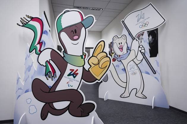 Milano Cortina 2026, Maskottchen Tina und Milo The Celebration Event One Year To Go At The Winter Paralympics Milan Cortina 2026 At The Headquarters Of The Fondazione Milano Cortina 2026 In Milan A moment at the celebration event One Year To Go at the Winter Paralympics Milan Cortina 2026 at the headquarters of the Fondazione Milano Cortina 2026 in Milan, Italy, on March 5, 2025 Milan Italy  Copyright: xAlessandroxBremecx originalFilename:bremec-theceleb250305_np8Gs.jpg