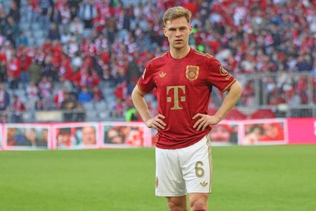 6 Joshua Kimmich (FCB) ist ratlos, am Spielende, Fussball 1. BL FC Bayern München - VfL Bochum 08.03.2025 Allianz Arena FOTO: Mladen Lackovic LakoPress