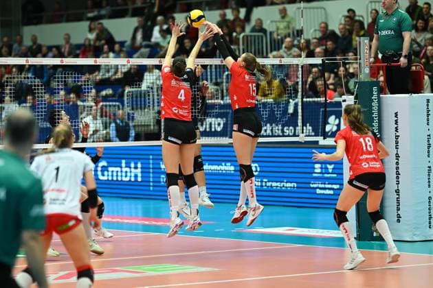 Nathalie Lemmens (Dresdner SC, 4) Marta Kamelija Levinska (Dresdner SC, 15) Dresdner SC vs. Ladies in Black Aachen, 1. Volleyball Bundesliga Frauen, Spielzeit 2024 2025, 08.03.2025 Dresdner SC vs. Ladies in Black Aachen, 1. Volleyball Bundesliga Frauen, Spielzeit 2024 2025, 08.03.2025 Dresden Copyright: xEibner-Pressefoto xHoepnerx EP_PHR