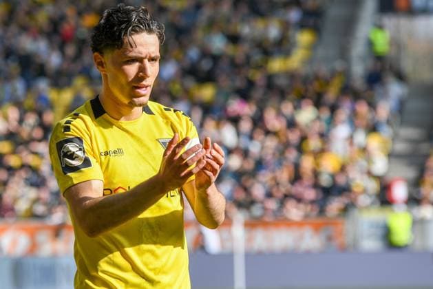 Soufiane El-Faouzi (Alemannia Aachen, 18) gibt Anweisungen, gestikuliert, mit den Armen gestikulieren, gives instructions, gesticulate, 08.03.2025, Aachen (Deutschland), Fussball, 3. Liga, Alemannia Aachen - Dynamo Dresden, Fussball, 3. Liga, Alemannia Aachen - Dynamo Dresden, DFB DFL REGULATIONS PROHIBIT ANY USE OF PHOTOGRAPHS AS IMAGE SEQUENCES AND OR QUASI-VIDEO. *** Soufiane El Faouzi Alemannia Aachen, 18 gives instructions, gesticulates, gesticulates with arms, gives instructions, gesticulate, 08 03 2025, Aachen Germany , Soccer, 3 Liga, Alemannia Aachen Dynamo Dresden, Soccer, 3 Liga, Alemannia Aachen Dynamo Dresden, DFB DFL REGULATIONS PROHIBIT ANY USE OF PHOTOGRAPHS AS IMAGE SEQUENCES AND OR QUASI VIDEO xmhx