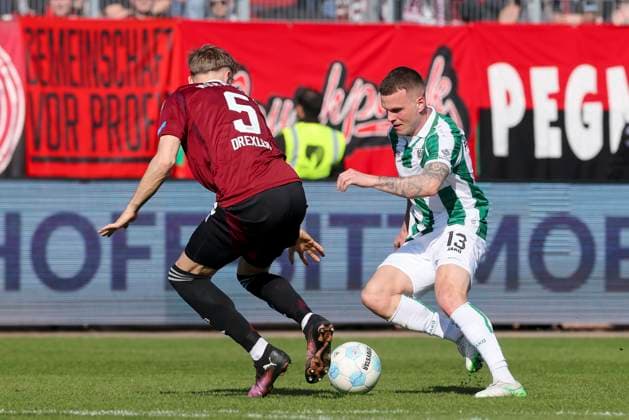 Tim Drexler (1. FC Nuernberg) und Florian Pick (SC Preussen Muenster) kaempfen um den Ball, 2. Bundesliga, Preußen Münster vs 1. FC Nürnberg, Preußenstadion am 09. March 2025 in Münster, Deutschland. (Foto von Marco Steinbrenner DeFodi Images) Tim Drexler (1. FC Nuernberg) und Florian Pick (SC Preussen Muenster) battle for the ball, 2. Bundesliga, Preußen Münster vs 1. FC Nürnberg, Preußenstadion, March 9, 2025 in Münster, Germany. (Photo by Marco Steinbrenner DeFodi Images) DFB DFL REGULATIONS PROHIBIT ANY USE OF PHOTOGRAPHS AS IMAGE SEQUENCES AND OR QUASI-VIDEO.