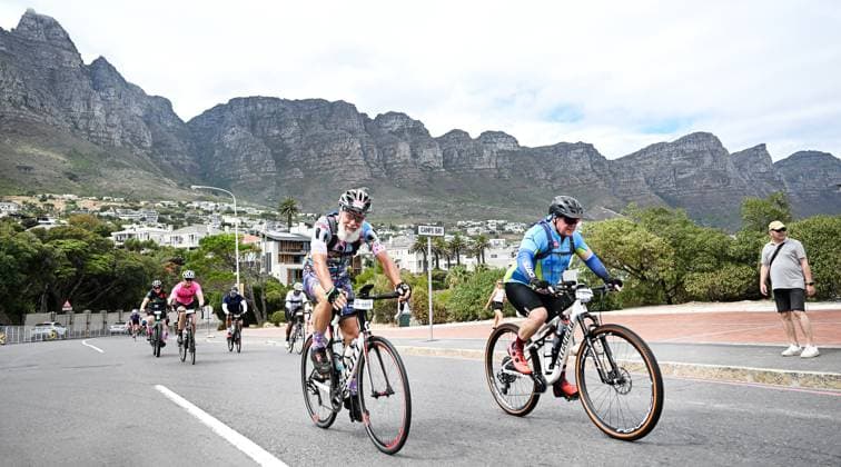 (250309) -- CAPE TOWN, March 9, 2025 -- Cyclists take part in the 2025 Cape Town Cycle Tour in Cape Town, South Africa, March 9, 2025. (Photo by Xinhua) (SP)SOUTH AFRICA-CAPE TOWN-CYCLING-CAPE TOWN CYCLE TOUR XabisoxMkhabela 