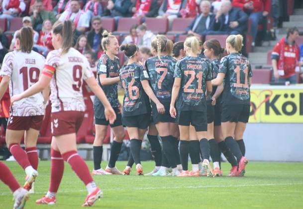 09.03.2025, xgrfx, Fussball Google Pixel Frauen-Bundesliga, 1.FC Köln - FC Bayern München v.l. Tor, Sydney Lohmann (FC Bayern München) (DFL DFB REGULATIONS PROHIBIT ANY USE OF PHOTOGRAPHS as IMAGE SEQUENCES and or QUASI-VIDEO) Köln