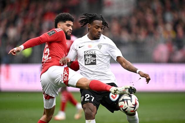 Stade Brestois 29 v Angers SCO - Ligue 1 McDonald s 2024 2025 27 Lilian RAOLISOA (sco) - 45 Mahdi CAMARA (sb29) during the Ligue 1 McDonald s match between Brest and Angers at Stade Francis-Le Ble on March 9, 2025 in Brest, France. Brest France  Copyright: xFEPx 776293011