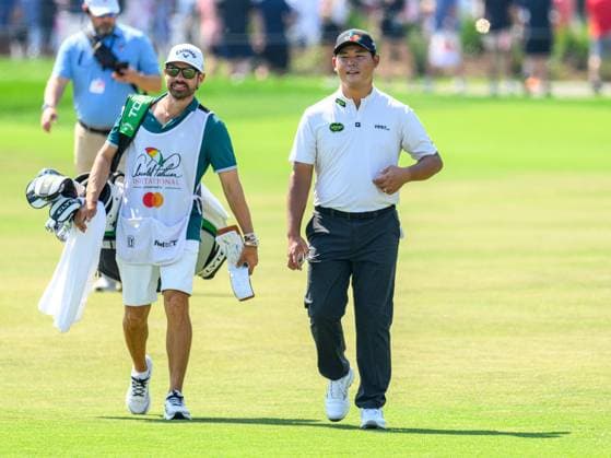March 9, 2025: Si Woo Kim of Korea walking to his ball on the 1st fairway during final round of the Arnold Palmer Invitational presented by Mastercard held at Arnold Palmer s Bay Hill Club & Lodge in Orlando, FL. Romeo T Guzman CSM Orlando USA - ZUMAcg2_ 20250309_faf_cg2_014 Copyright: xRomeoxGuzmanx