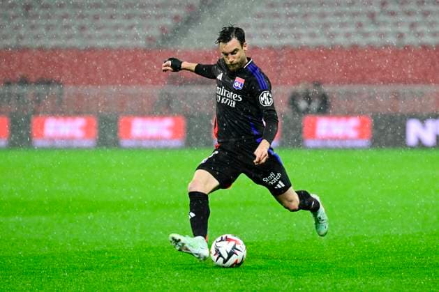 FOOTBALL : OGC Nice VS Olympique Lyonnais - Ligue 1 Mcdonald s - 09 03 2025 L OGC Nice recoit l Olympique Lyonnais dans le cadre la 25e journÃ e de Ligue 1 Mcdonald s. Nicolas Tagliafico (OL) NiceFrance  Copyright: xWilliamxCannarellax