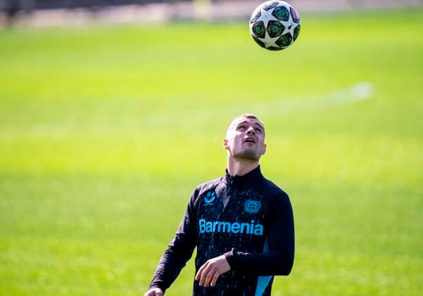 Granit Xhaka (Bayer 04 Leverkusen, 34) 10.03.2025, Abschlusstraining Bayer 04 Leverkusen vor dem Rückspiel der Champions League Bayer Leverkusen - FC Bayern München Bundesliga, GER, Leverkusen, BayArena DFL regulations prohibit any use of photographs as image sequences and or quasi-video. Copyright: HMBxMedia xMarcoxBader