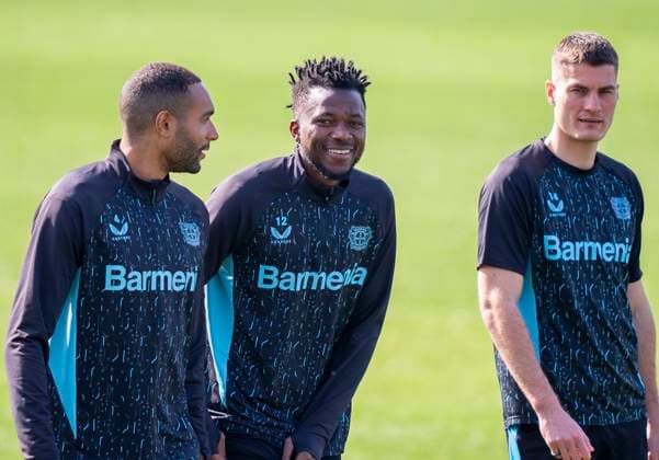 v.l.n.r. Jonathan Tah (Bayer 04 Leverkusen, 4), Edmond Tapsoba (Bayer 04 Leverkusen, 12) und Patrik Schick (Bayer 04 Leverkusen, 14) 10.03.2025, Abschlusstraining Bayer 04 Leverkusen vor dem Rückspiel der Champions League Bayer Leverkusen - FC Bayern München Bundesliga, GER, Leverkusen, BayArena DFL regulations prohibit any use of photographs as image sequences and or quasi-video. Copyright: HMBxMedia xMarcoxBader