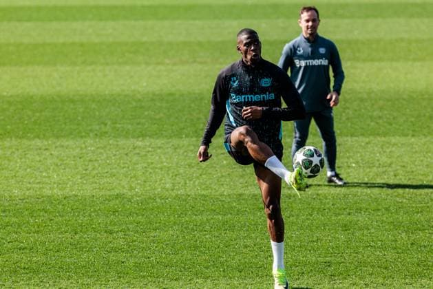 UEFA Champions League, Abschlusstraining Bayer 04 Leverkusen; 10.03.2025 Nordi Mukiele (Bayer 04 Leverkusen, 23) am Ball UEFA Champions League Achtelfinale Rückspiel, Abschlusstraining Bayer 04 Leverkusen vor dem Spiel gegen FC Bayern München; Leverkusen, Ulrich-Haberland-Stadion am 10.03.2025 Copyright: xBEAUTIFULxSPORTS Wunderlx