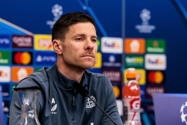 UEFA Champions League, Pressekonferenz Bayer 04 Leverkusen; 10.03.2025 Xabi Alonso (Cheftrainer Bayer 04 Leverkusen) während der Pressekonferenz UEFA Champions League Achtelfinale Rückspiel, Pressekonferenz Bayer 04 Leverkusen vor dem Spiel gegen FC Bayern München; Leverkusen, BayArena am 10.03.2025 Copyright: xBEAUTIFULxSPORTS Wunderlx