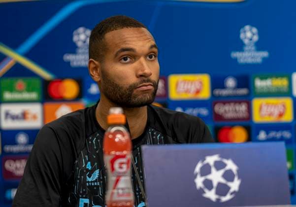 Jonathan Tah (Bayer 04 Leverkusen, 4) bei der Pressekonferenz. 10.03.2025, Pressekonferenz Bayer 04 Leverkusen vor dem Rückspiel der Champions League Bayer Leverkusen - FC Bayern München Bundesliga, GER, Leverkusen, BayArena DFL regulations prohibit any use of photographs as image sequences and or quasi-video. Copyright: HMBxMedia xMarcoxBader
