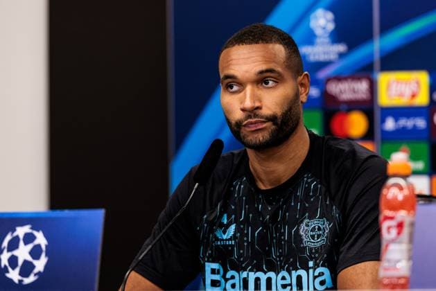 Sport Bilder des Tages UEFA Champions League, Pressekonferenz Bayer 04 Leverkusen; 10.03.2025 Jonathan Tah (Bayer 04 Leverkusen, 4) während der Pressekonferenz UEFA Champions League Achtelfinale Rückspiel, Pressekonferenz Bayer 04 Leverkusen vor dem Spiel gegen FC Bayern München; Leverkusen, BayArena am 10.03.2025 Copyright: xBEAUTIFULxSPORTS Wunderlx