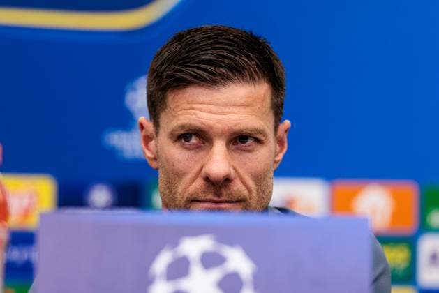 Sport Bilder des Tages UEFA Champions League, Pressekonferenz Bayer 04 Leverkusen; 10.03.2025 Xabi Alonso (Cheftrainer Bayer 04 Leverkusen) während der Pressekonferenz UEFA Champions League Achtelfinale Rückspiel, Pressekonferenz Bayer 04 Leverkusen vor dem Spiel gegen FC Bayern München; Leverkusen, BayArena am 10.03.2025 Copyright: xBEAUTIFULxSPORTS Wunderlx