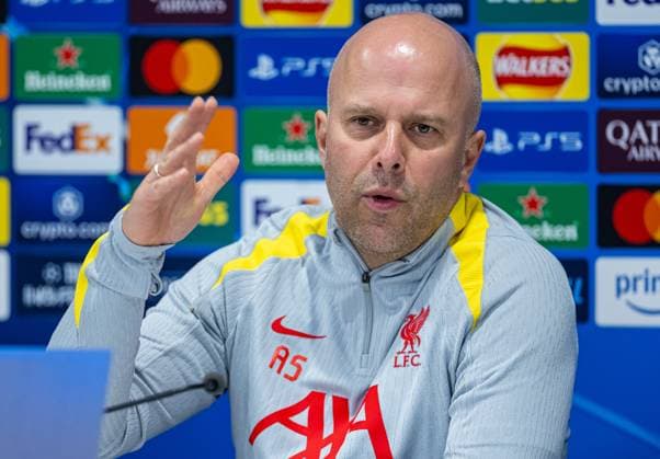 Football - UEFA Champions League - Round of 16 2nd Leg - Liverpool FC v Paris Saint-Germain - MD-1 LIVERPOOL, ENGLAND - Monday, March 10, 2025: Liverpool s head coach Arne Slot during a press conference, PK, Pressekonferenz at Anfield ahead of the UEFA Champions League Round of 16 2nd Leg match between Liverpool FC and Paris Saint-Germain. (Photo by David Rawcliffe Propaganda) LIVERPOOL Anfield MERSEYSIDE ENGLAND  Copyright: xDavidxRawcliffex P2025-03-10-Liverpool_PSG_MD-1-80